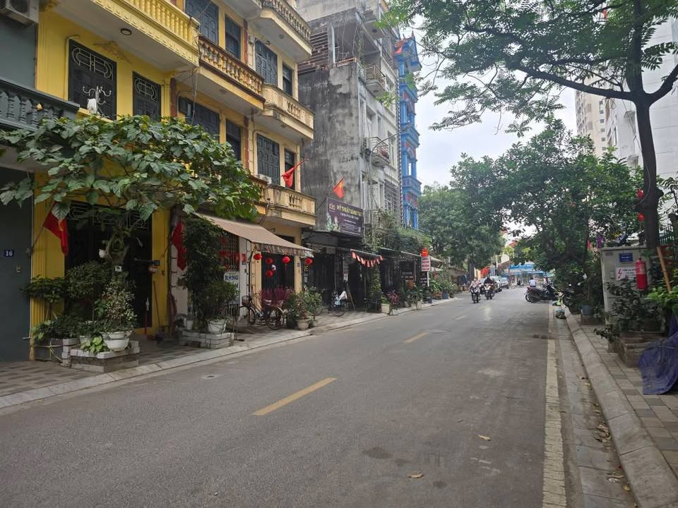 Nhà Phố Phú Thượng Bắc Từ Liêm 76m² - Mặt tiền kinh doanh đắc địa!