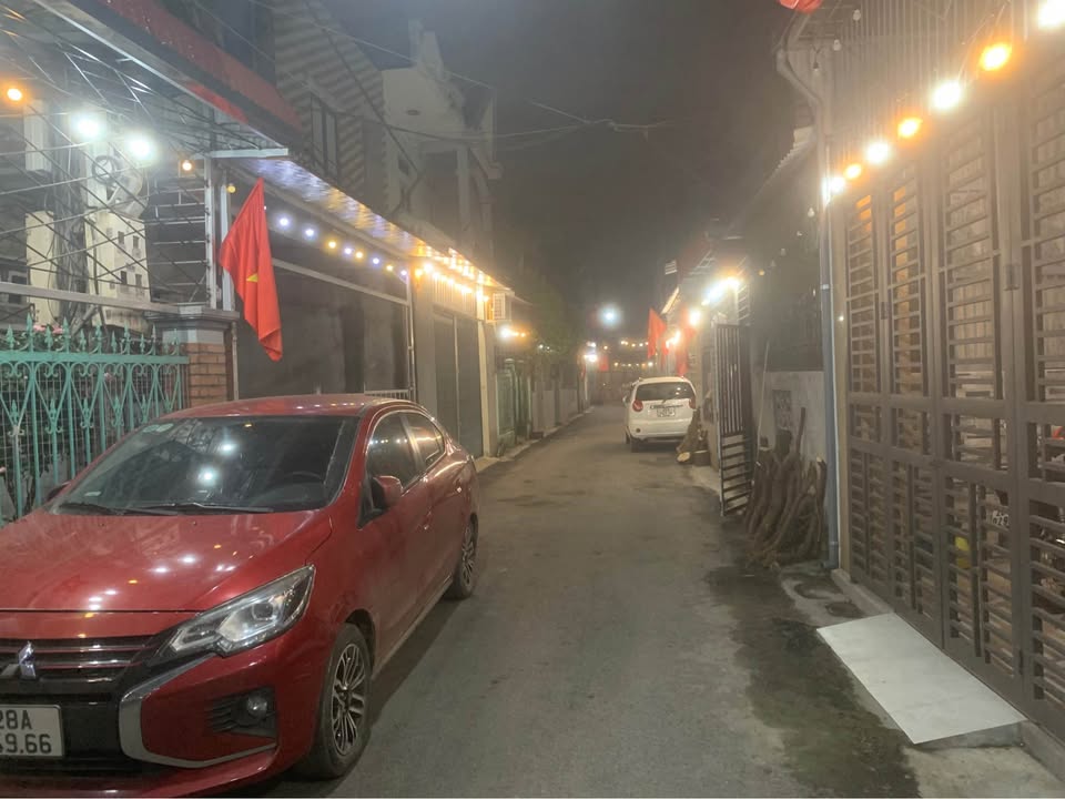 Nhà cấp 4 Nguyễn Bỉnh Khiêm, Hòa Bình 1 tỷ - Ô tô vào tận nhà!