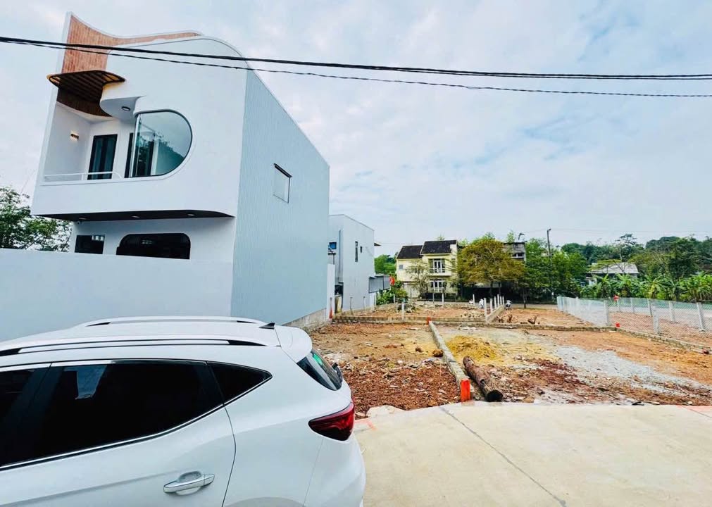 Đất nền 100m² Đường Dương Quảng Hàm Huế - Sổ đỏ chính chủ