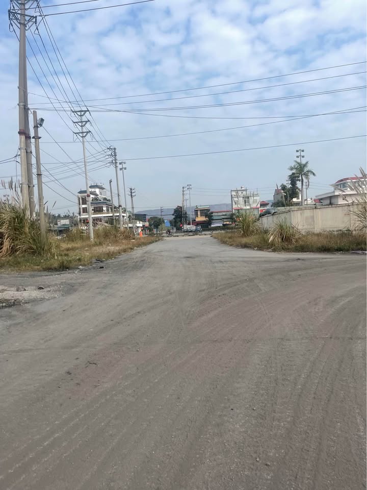 Đất nền Cẩm Phả 81m² - Lô Góc mặt tiền đường 8m, gần QL18