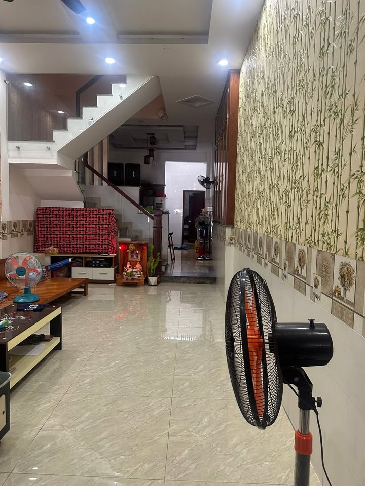 Nhà Mặt Tiền Trần Thị Hè Q12 - 128m² - KD Đa Ngành - 12 Triệu/Tháng