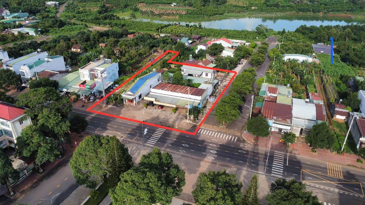 Bán Gấp Lô Góc 2 Mặt Tiền Trần Hưng Đạo, Mang Yang, Gia Lai - 875m²