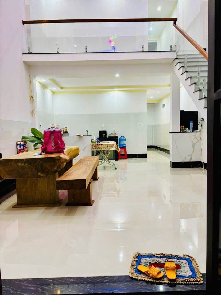 Nhà Hoàng Hưng Thịnh Đồng Xoài 6 triệu/tháng - Sẵn sàng ở ngay!