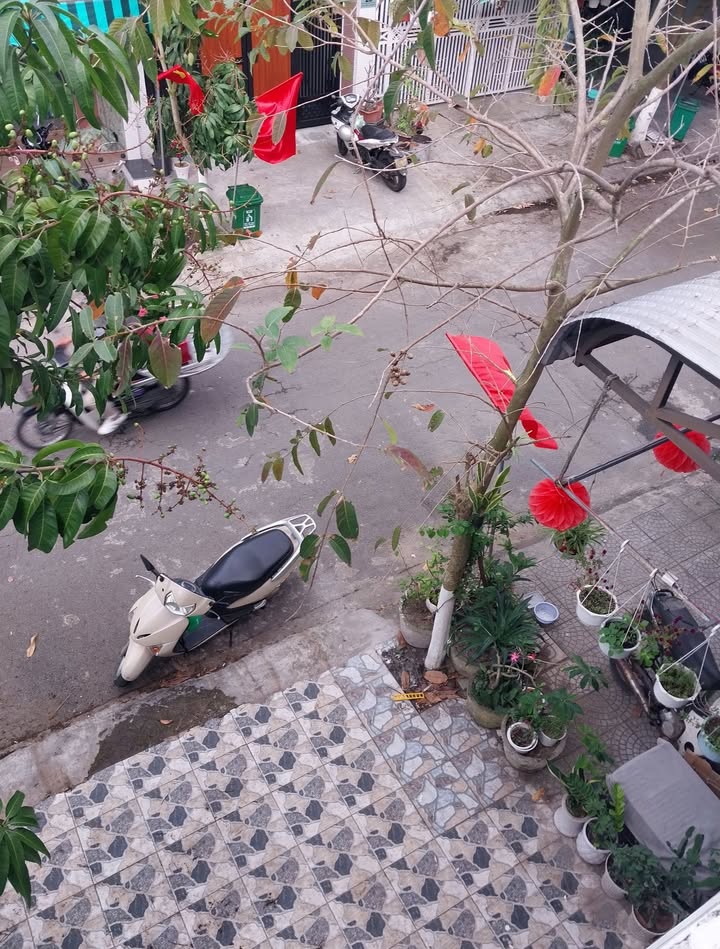 Nhà 2 Tầng Sơn Trà 72m² - Sổ Hồng, Gần Sông Hàn - Giá 6 Tỷ