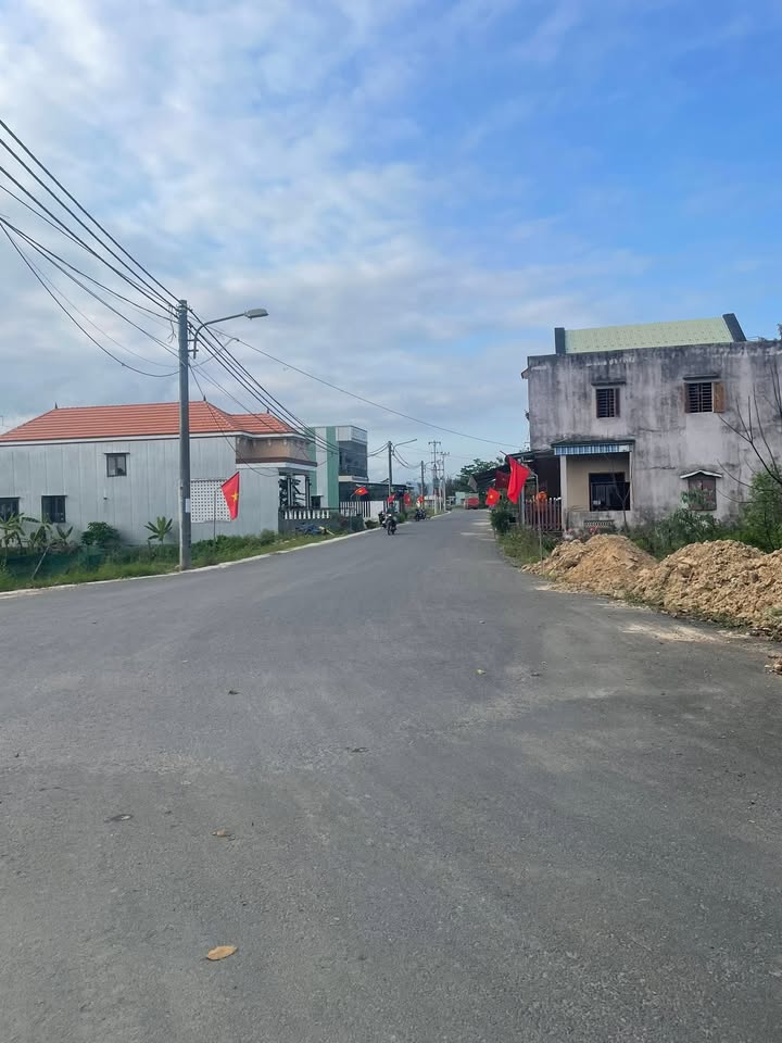 Bán Đất Mặt Tiền Đường Nam Sơn Đà Nẵng 144m² - Sổ Đỏ, Hướng Nam