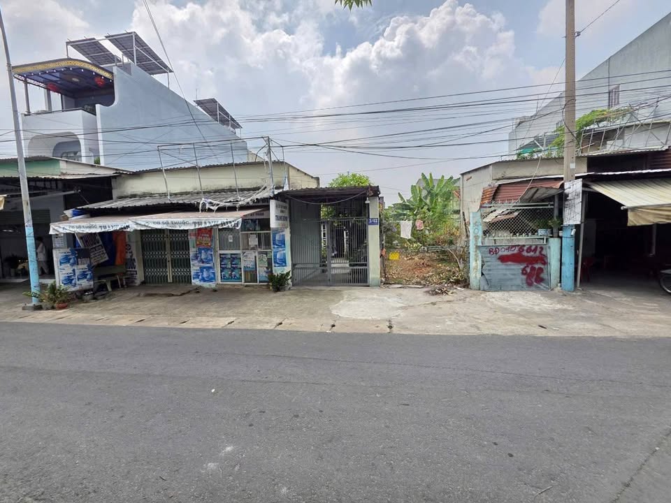 Đất Mặt Tiền Dĩ An 120.8m² - Sổ Hồng Riêng, Gần Trung Tâm Hành Chính