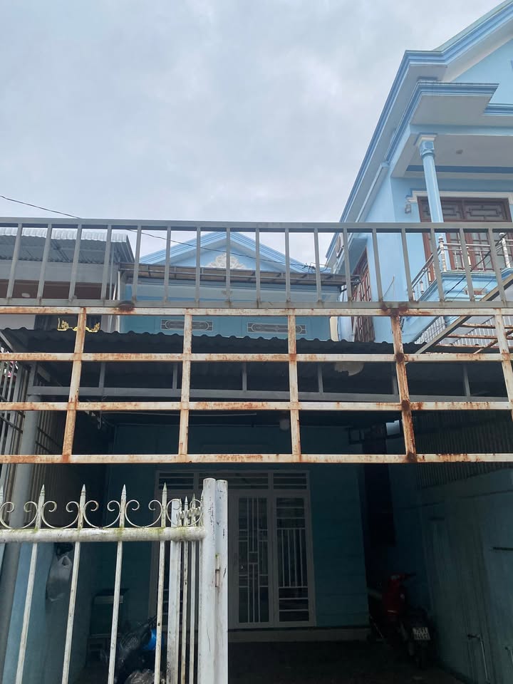 Nhà 2 Tầng Mặt Tiền Vỹ Dạ, Huế - 120m², 4PN, Giá 6 Triệu/Tháng