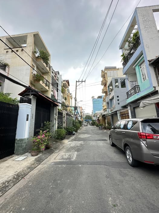 Nhà Tân Sơn Nhì, Tân Phú 62m² - Ô tô vào tận nhà, sẵn sàng ở ngay!