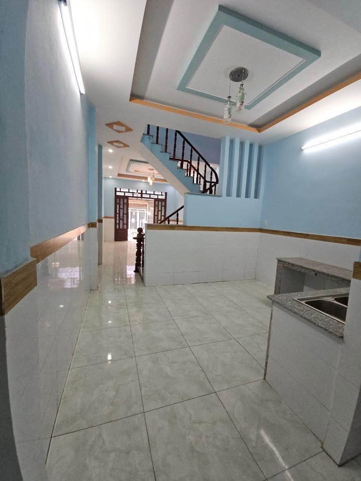 Nhà Riêng Võ Văn Vân, Bình Chánh 56m² - Sẵn sàng ở ngay, giá chỉ 2.1 tỷ!