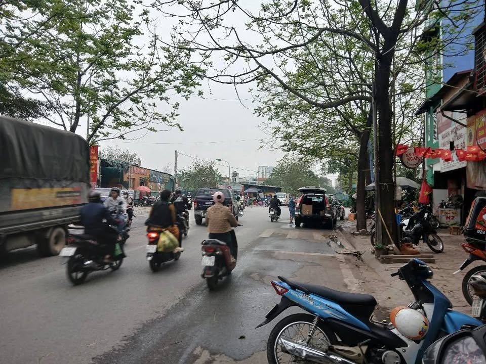 Nhà phố Dương Văn Bé 29m² - Mặt tiền kinh doanh, 12 tỷ hiếm có!