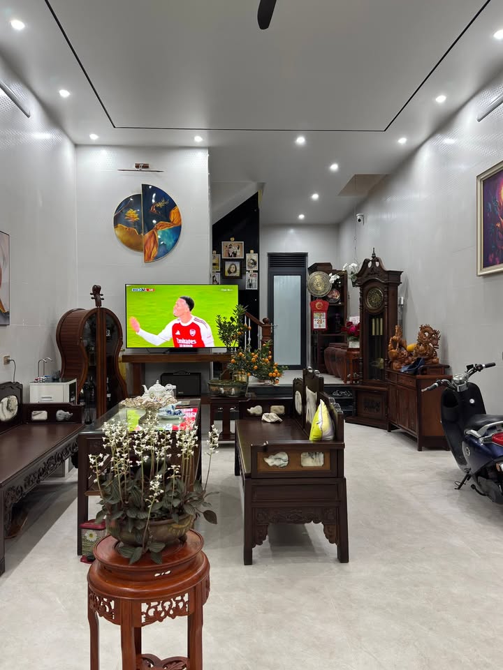 Nhà riêng KĐT Nguyễn Công Trứ, Nam Định 90m² - Sẵn sàng ở ngay!