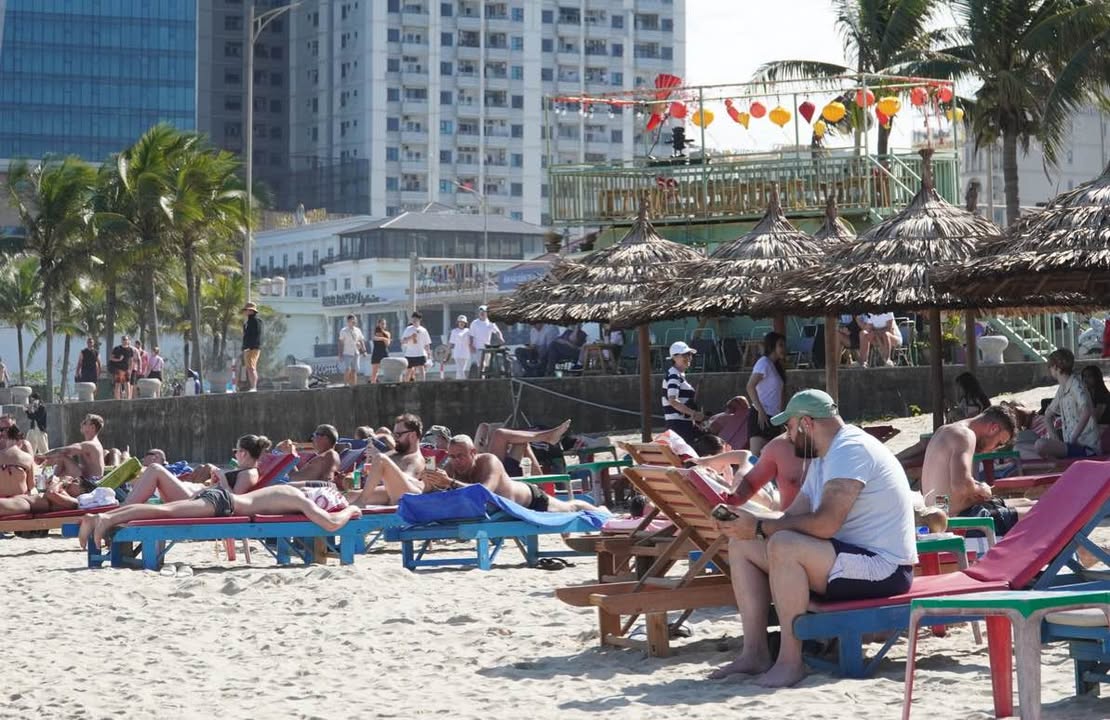 Nhà Phố Mặt tiền Mỹ Khê 7, Đà Nẵng 85m² - Vị trí đắc địa, bán gấp giá tốt!