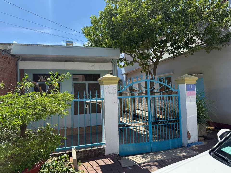 Nhà nguyên căn Nguyễn Văn Nguyễn Bà Rịa 100m² - Giá tốt hiếm có!