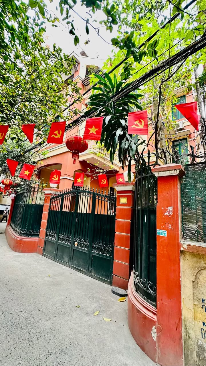 Biệt Thự Nhỏ Nghĩa Đô 120m² - 4 Tầng Đẹp, Ô Tô Vào Nhà, Gần Hồ Tây