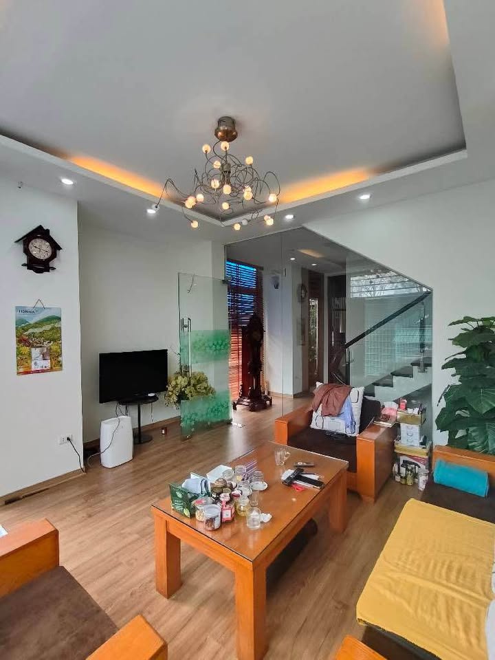 Bán Gấp Nhà Phân Lô Ô Tô Tránh Trần Quốc Hoàn, Cầu Giấy - 45m² x 5 Tầng