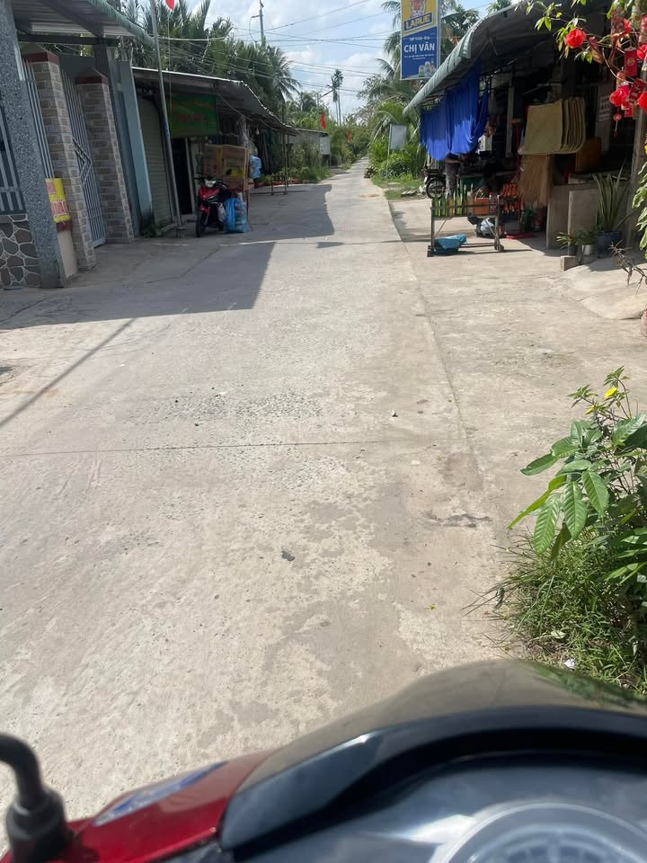 Đất nền Bình Hoà Giồng Trôm 274m² - Sổ đỏ chính chủ, đường ô tô!