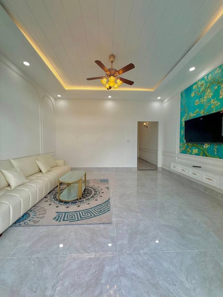 Nhà riêng Quận 11 95m² - Giá tốt hiếm có, sổ hồng sẵn!