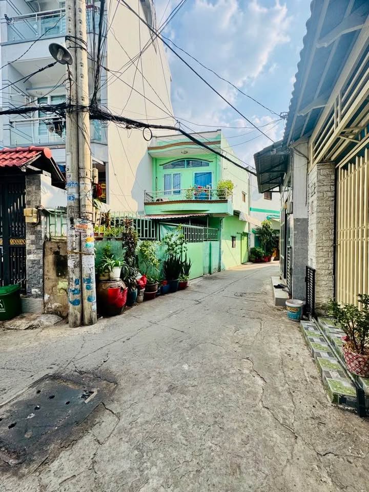 Kho/Xưởng Quận 6 330m² - Hoạt động ngay, có dòng tiền!