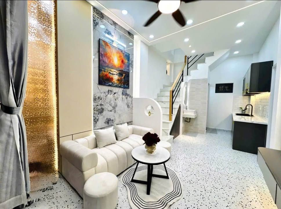 Nhà Lý Thái Tổ, Quận 10 - 75m² - 2.87 Tỷ - Sẵn Nội Thất, HĐ Thuê 25 Triệu/Tháng