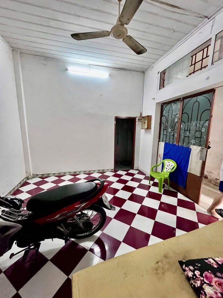 Nhà 52m² Phường 6 Tân Bình - Hẻm Nhựa 50m Ra Mặt Tiền Cách Mạng Tháng 8, 6 Tỷ