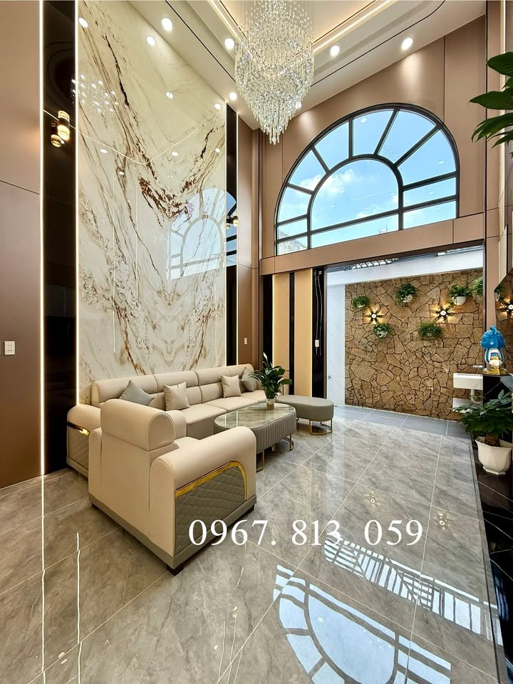 Nhà 4x17m Thạnh Xuân 21, Quận 12 - 4PN, Ô tô vào nhà, Giá 6.55 tỷ