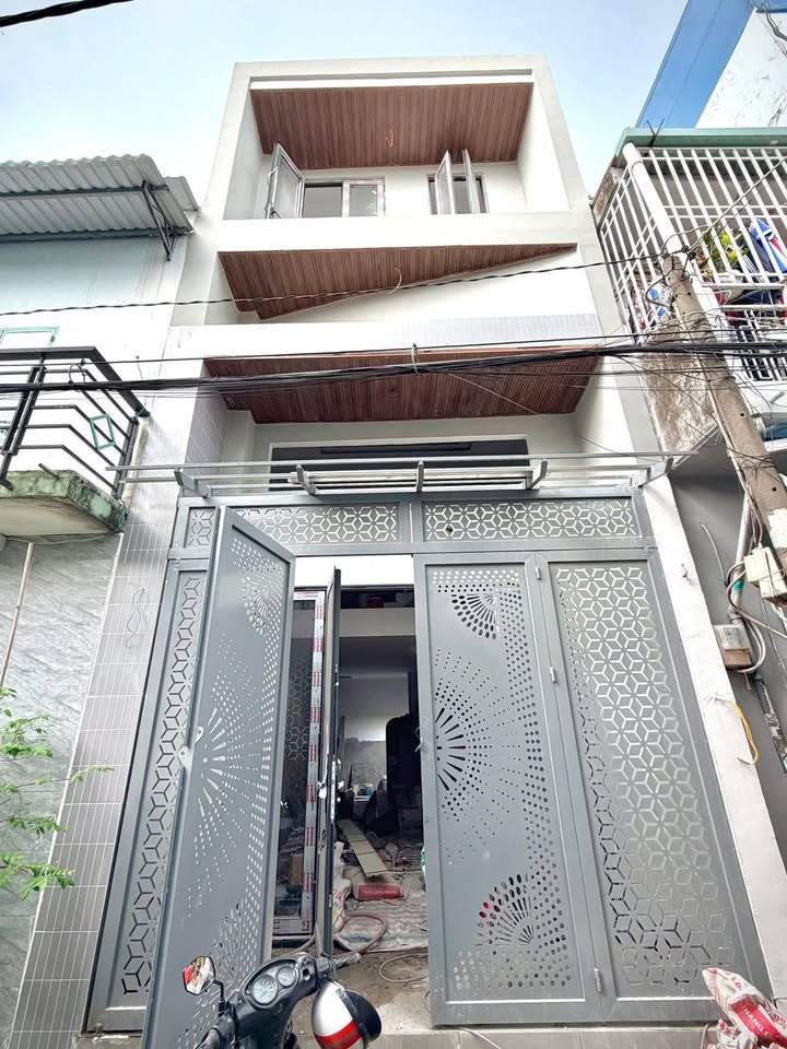 Nhà phố Đường 13A Thủ Đức 38m² giá 4.86 tỷ - Mặt tiền kinh doanh đắc địa!