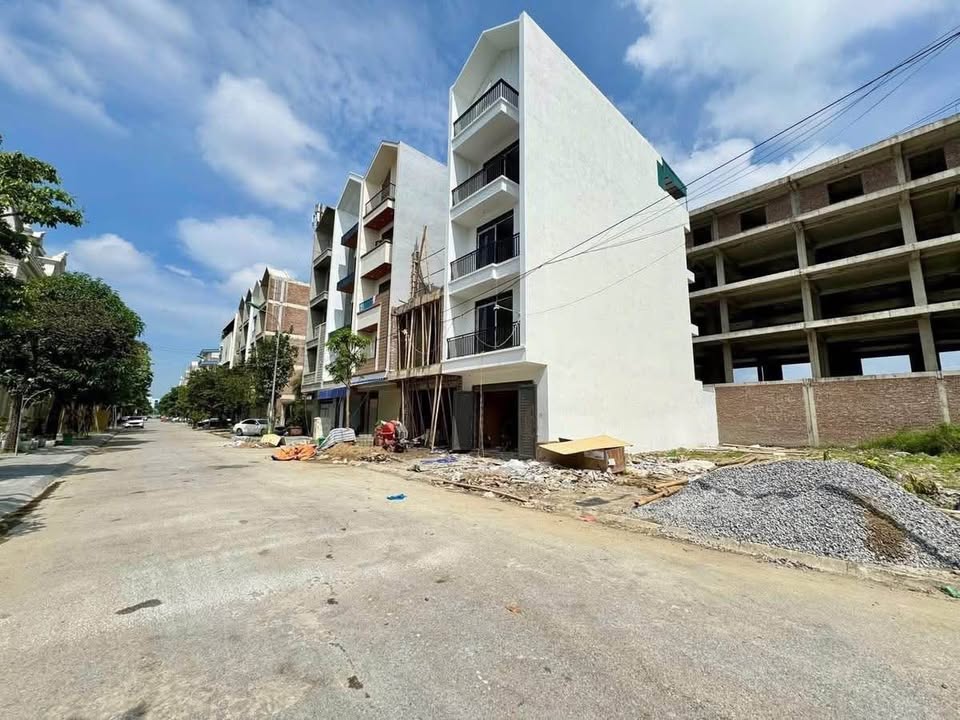 Nhà Phường Bố Vệ, Thanh Hóa - 90m² Sẵn Sàng Hoàn Công, Giá 5 Tỷ