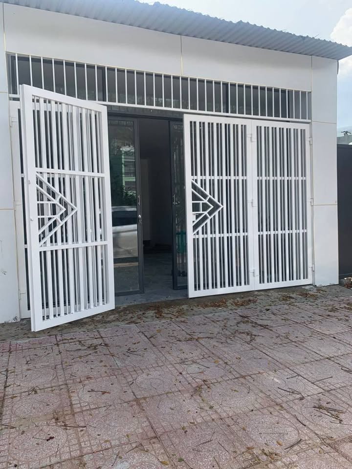 Nhà phố Phong Châu Nha Trang 250m² - Mặt tiền kinh doanh 8 triệu!
