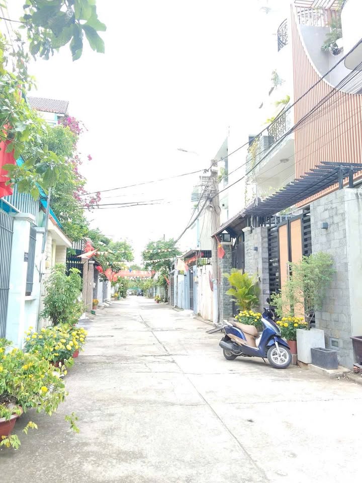 Nhà riêng Dương Đình Hội Thủ Đức 100m² - Ô tô vào tận nhà!