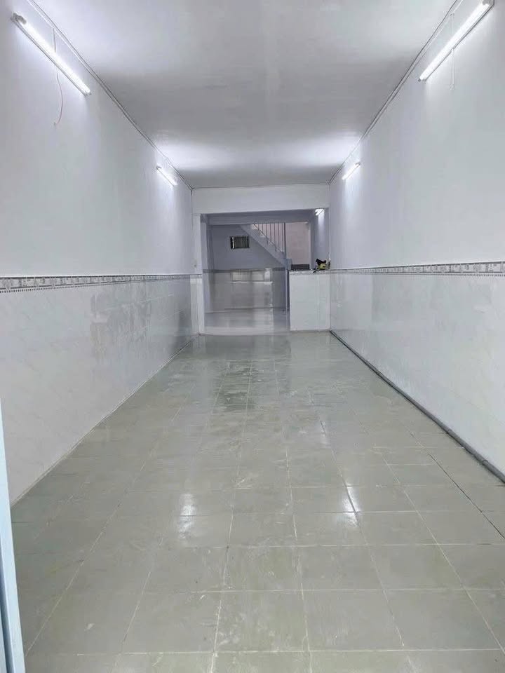 Nhà 2PN Nguyễn Trọng Tuyển, Tân Bình - 2 Tầng, Sẵn Sàng Dọn Vào Ở Ngay!