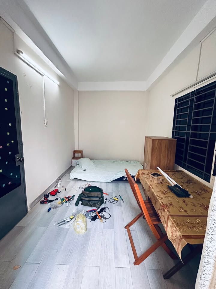 Cho thuê tầng 2, 2PN đường Lê Văn Sỹ, Q3 - 50m² giá 7 triệu