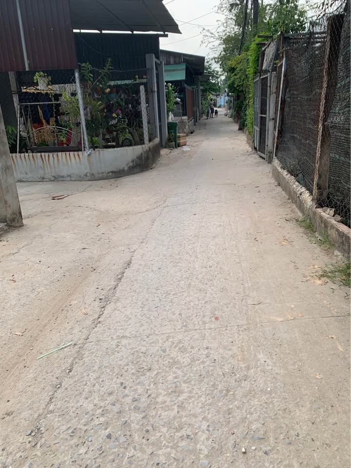 Đất Nền Hóc Môn 93m² Sổ Hồng Sẵn Sàng - Vị Trí Đẹp