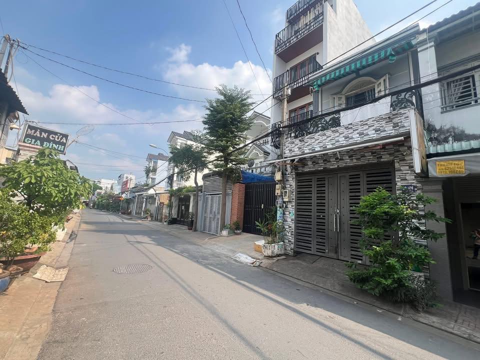 Nhà Phố Xuân Thới Đông 93m² giá 5 tỷ - Mặt tiền kinh doanh đắc địa!