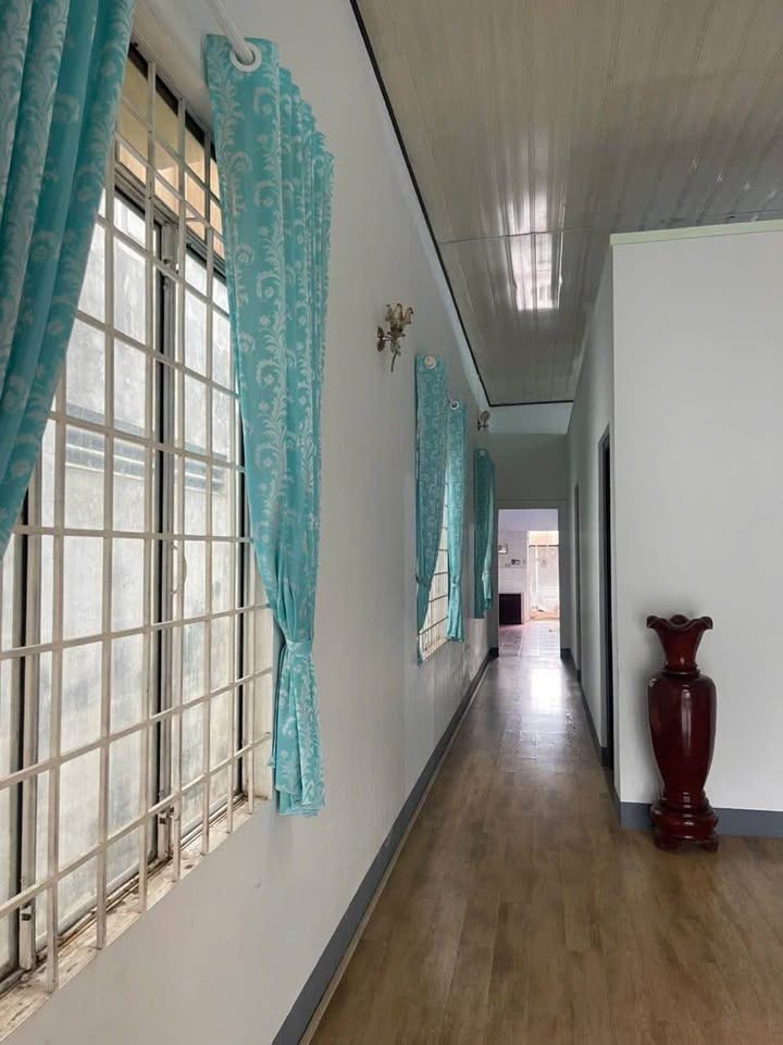 Nhà Cho Thuê Hẻm Oto Hà Huy Tập, BMT - 185m² Có Sân Rộng