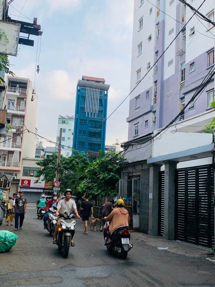 Nhà Riêng Quận 3 Cách Mạng Tháng Tám 65m² - Sẵn sàng ở ngay!