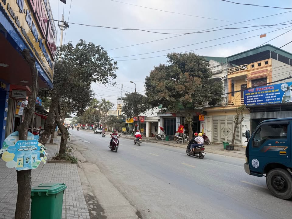 Nhà C4 Mặt Tiền Bạch Đằng, Quảng Hưng - Kinh Doanh, Ở, Văn Phòng