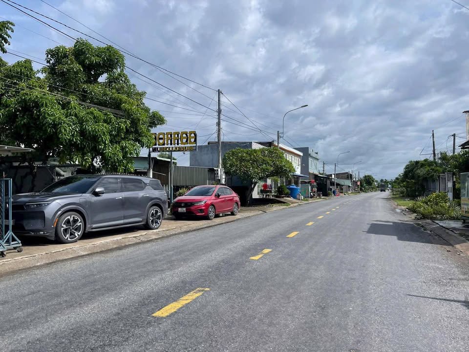 Đất nền Bến Lức, Long An 360m² giá 6 tỷ - Tiềm năng tăng giá vượt trội!