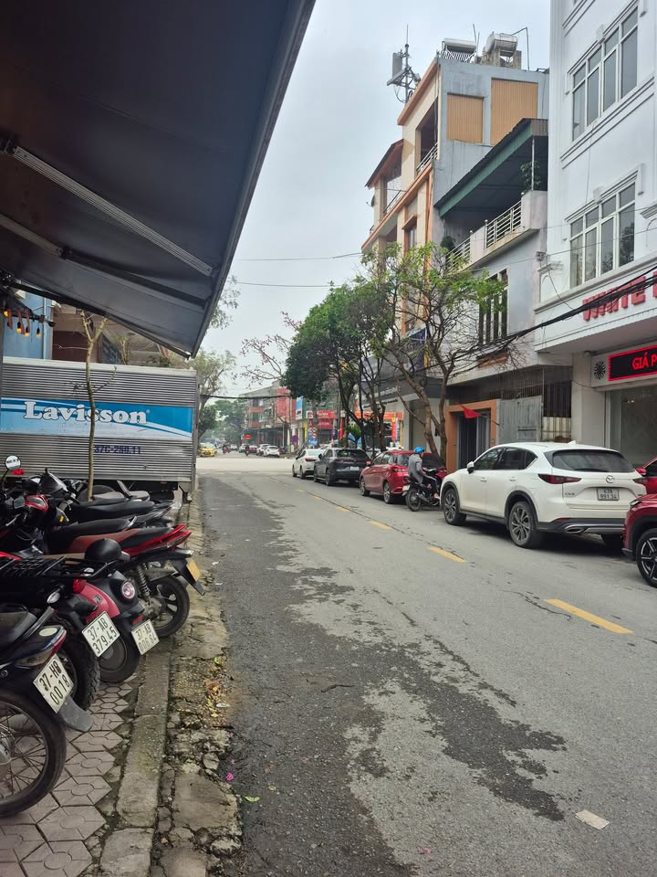 Nhà Phố Vinh 42.8m² - Mặt tiền kinh doanh, lô góc đắc địa!