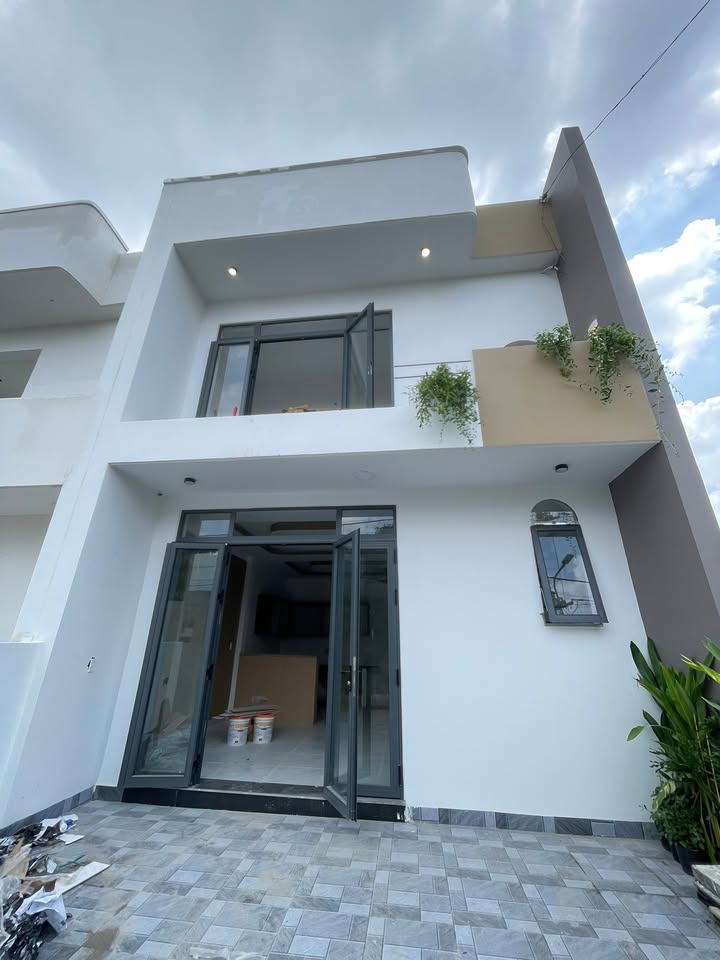 Nhà Lầu Trệt Mỹ Phước 1, Bến Cát - 96m², 3PN, Giá 2.3 Tỷ, Gần QL13