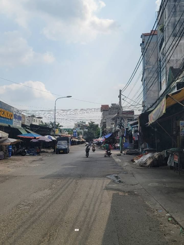 Nhà 3 Tầng Trần Khánh Dư Dĩ An 71.75m² - Gần Chợ Bờ Hồ, Giá 5.4 Tỷ