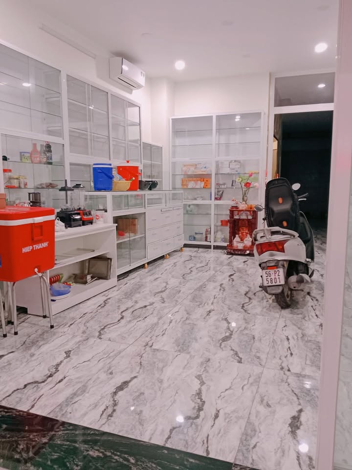 Cho thuê Mặt tiền Tân Sơn Nhì, Tân Phú - 64m² KD Sầm uất