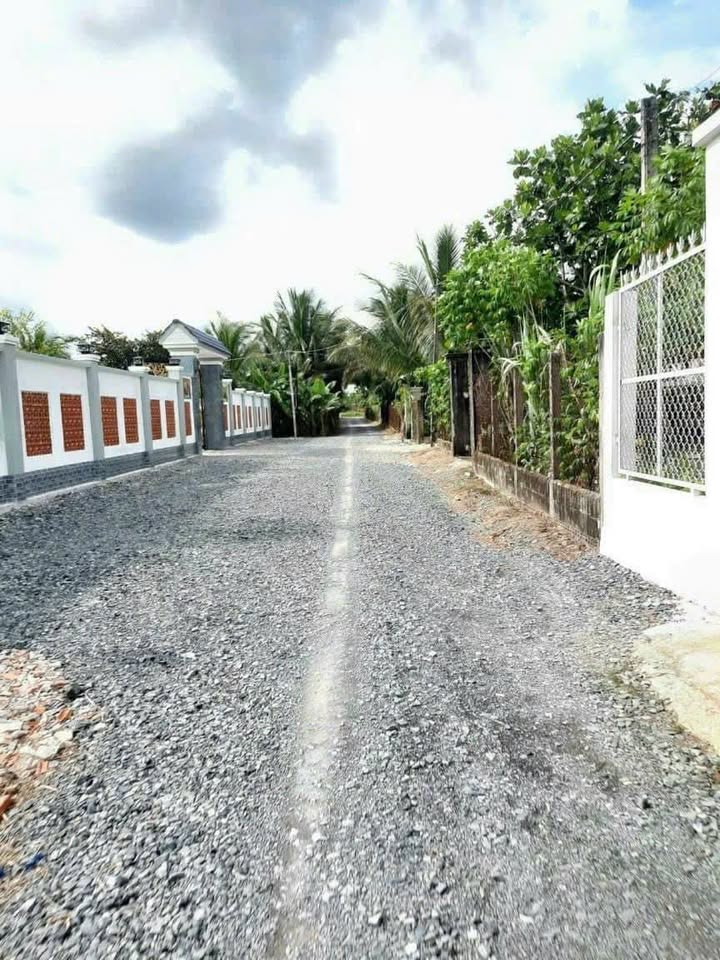 Đất Vườn Long An 2200m² Sổ Hồng Riêng - Giá Đầu Tư 2.25 Tỷ