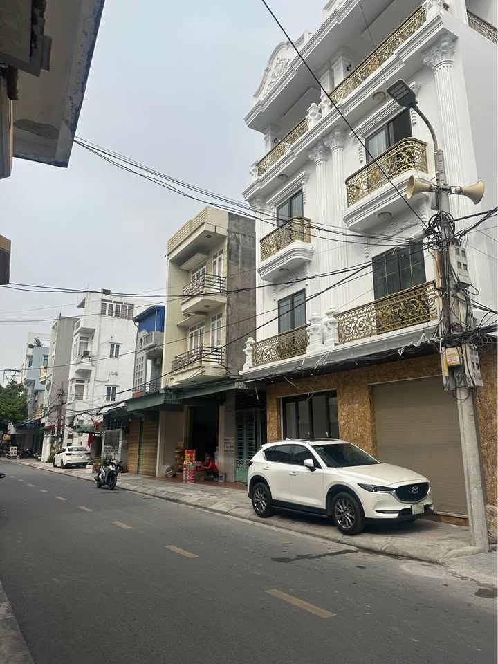 Nhà Mặt Tiền Ngã 6 Quán Trữ, Kiến An - Kinh Doanh Đắc Lợi, 4 Tầng 45m²