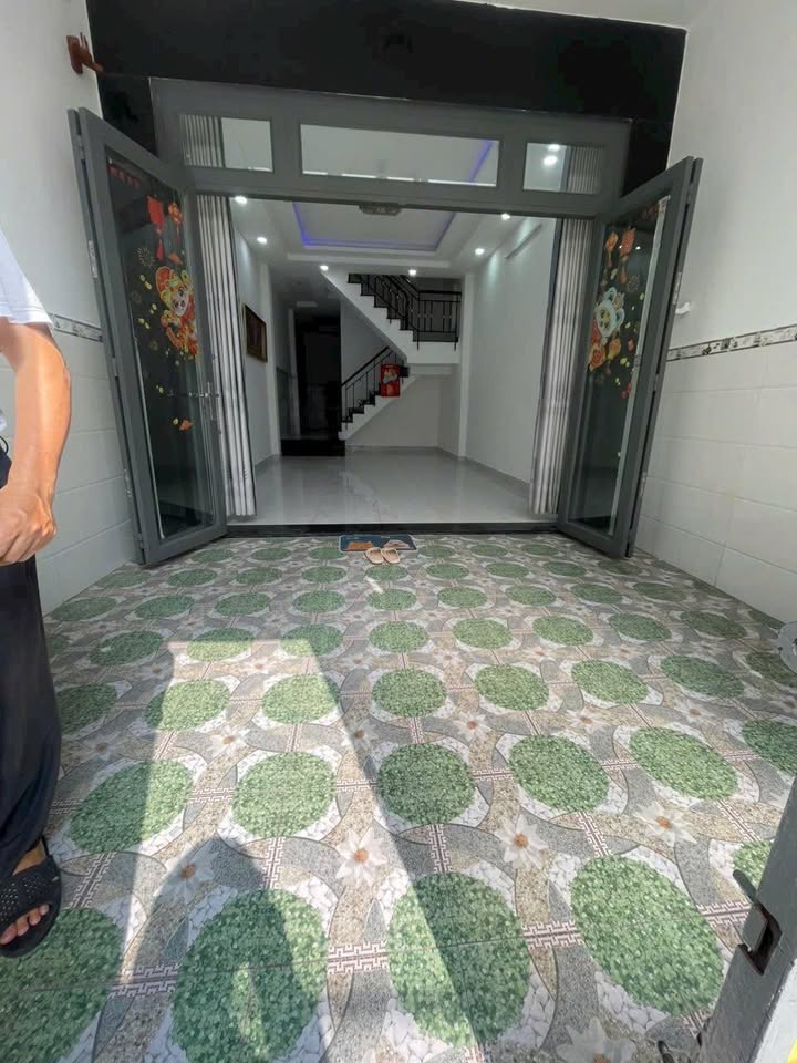 Cho thuê nhà 4PN hẻm xe hơi 6m Nguyễn Hữu Tiến, Tân Phú - 16 Triệu