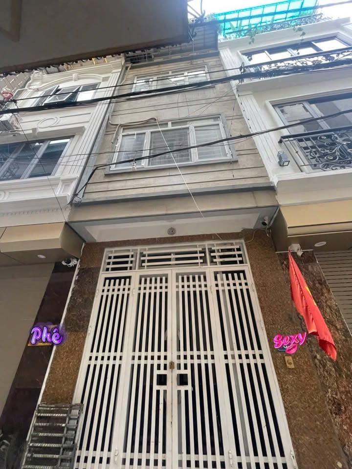 Nhà Nguyên Căn 4 Tầng Ngõ 1 Đa Sỹ, Hà Đông - 152m² Giá 10 Triệu