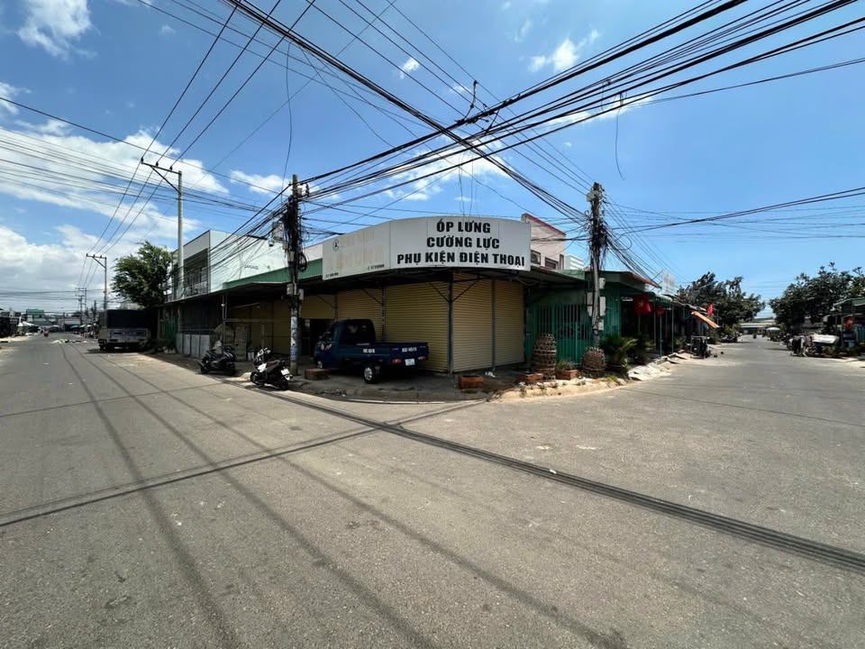 Cho thuê nhà nguyên căn mặt tiền 211 Đặng Dung, Phan Thiết - 110m²