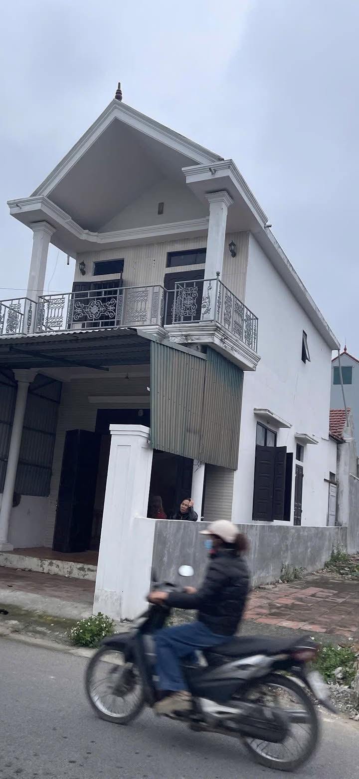 Nhà riêng Đường Tố Hữu, Quảng Xương 100m² giá 1.5 tỷ - Giá tốt hiếm có!