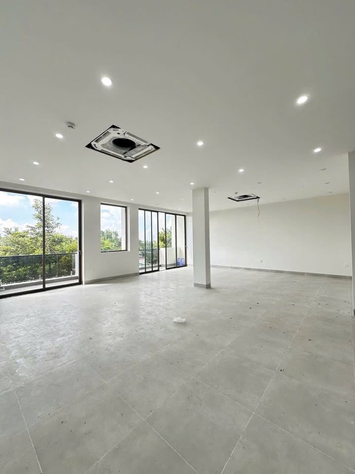 Cho thuê Tòa nhà Văn phòng 5 tầng KDC Hưng Phú Cần Thơ - 920m² - Giá 80 Triệu