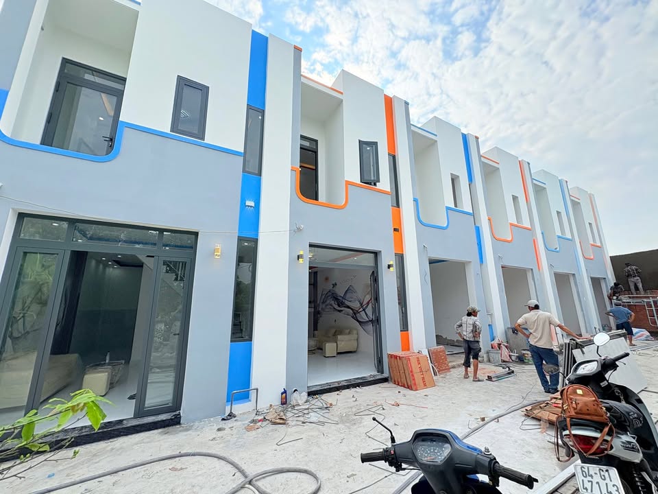 Nhà Phước Lợi Bến Lức 46.8m² - Mới 100%, Sổ Hồng Riêng, Giá Chỉ 800 Triệu