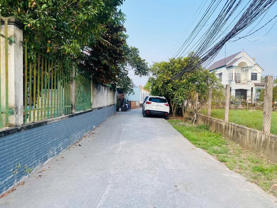 Nhà 1 Trệt 1 Lầu Cần Giuộc - SHR, 86m², Xe Hơi Tới Nhà, Giá 1 Tỷ